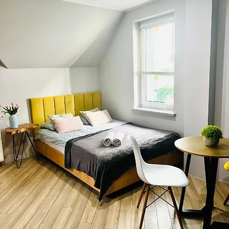 Ku Sloncu -pokoje&apartamenty - Aneksy Kuchenne, Jacuzzi, Parking Jastrzębia Góra