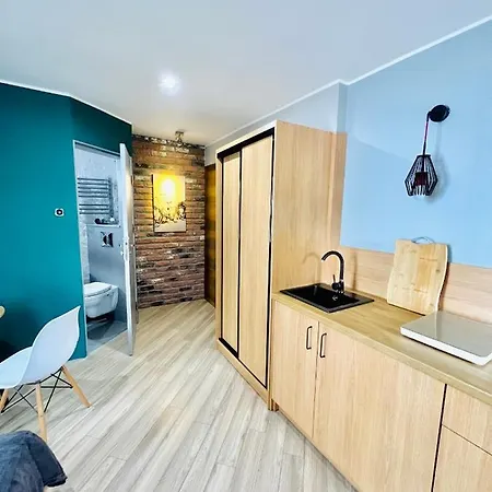 홈스테이 Ku Sloncu -pokoje&apartamenty - Aneksy Kuchenne, Jacuzzi, Parking Jastrzębia Góra
