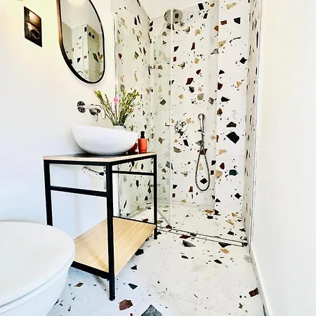 Ku Sloncu -pokoje& - *