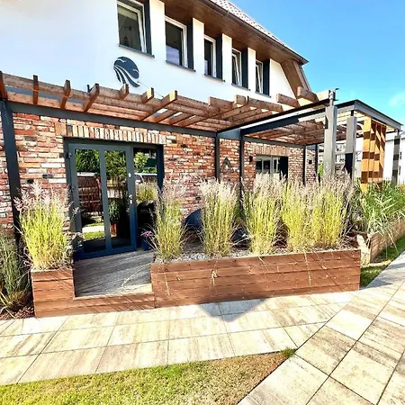 Ku Sloncu -pokoje&apartamenty - Aneksy Kuchenne, Jacuzzi, Parking Jastrzębia Góra