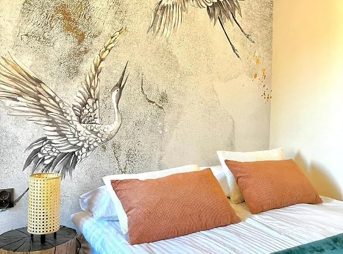 Ku Sloncu -pokoje& - *