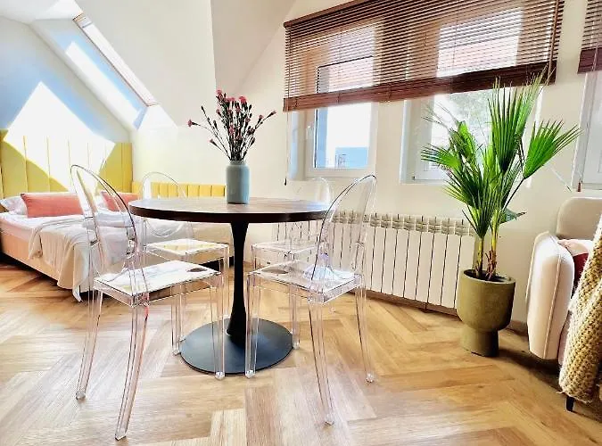 Ku Słońcu -Pokoje& Apartamenty - Jacuzzi Kwatera prywatna