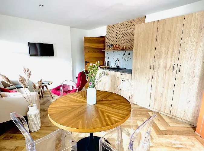 民宿 Ku Sloncu -pokoje& - Jastrzębia Góra