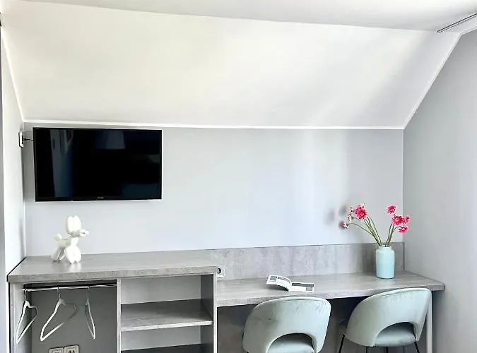 Ku Słońcu -Pokoje& Apartamenty - Jacuzzi Jastrzębia Góra