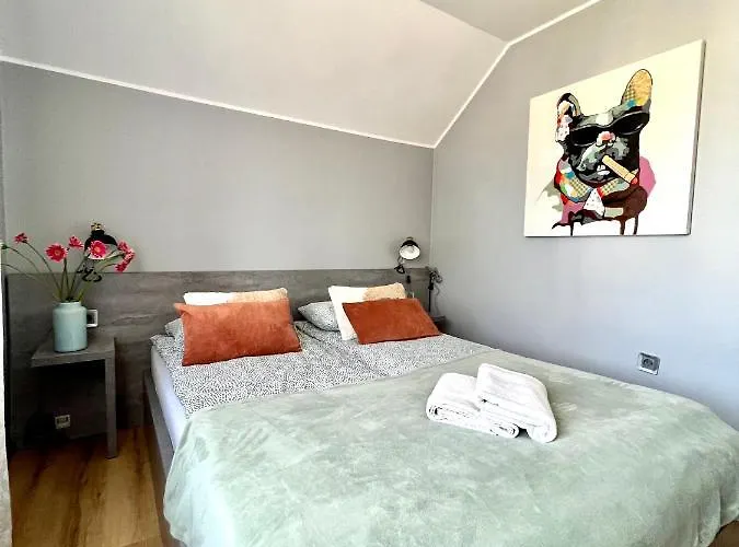 Ku Słońcu -Pokoje& Apartamenty - Jacuzzi * Jastrzębia Góra