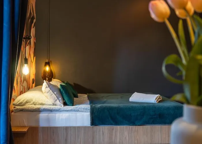 Ku Słońcu -Pokoje& Apartamenty - Jacuzzi Kwatera prywatna Jastrzębia Góra